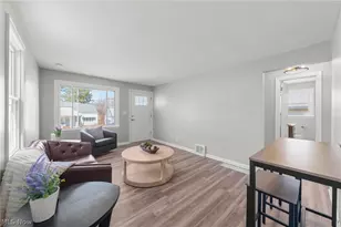 1610 Colonial Blvd NE, Canton, OH 44714 - Photo 10