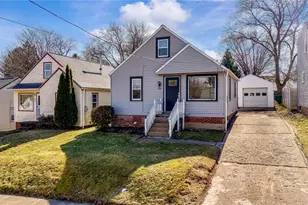 1610 Colonial Blvd NE, Canton, OH 44714 - Photo 2