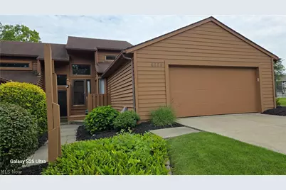 4559 Oakhill Boulevard, Lorain, OH 44053 - Photo 1