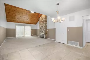 4559 Oakhill Blvd, Lorain, OH 44053 - Photo 4