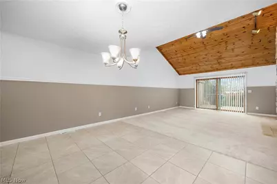 4559 Oakhill Boulevard, Amherst, OH 44053 - Photo 8