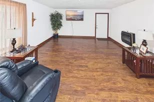 704 23rd St, Vienna, WV 26105 - Photo 12