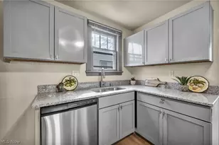 15812 Judson Dr, Loveland, OH 44128 - Photo 14