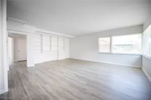 19901 Van Aken Blvd, Huber Heights, OH 44122 - Photo 6