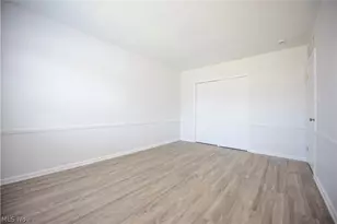 19901 Van Aken Blvd, Huber Heights, OH 44122 - Photo 20