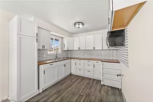 214 Traymore Blvd, Eastlake, OH 44095 - Photo 14