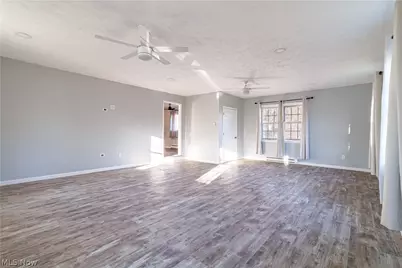 5814 Laura Avenue, Homeworth, OH 44634 - Photo 4
