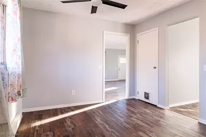 5814 Laura Avenue, Homeworth, OH 44634 - Photo 6