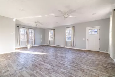 5814 Laura Avenue, Homeworth, OH 44634 - Photo 2