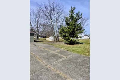 2606 Oberlin Avenue, Lorain, OH 44052 - Photo 14
