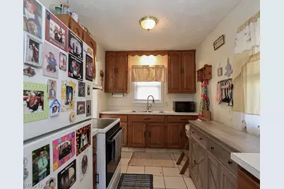 805 Clark Street, Elyria, OH 44035 - Photo 6