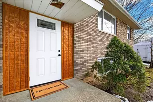 211 Buffington Rd, Fairlawn, OH 44333 - Photo 2