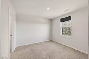 2457 Bishop Oval, Barberton, OH 44203 - Photo 28