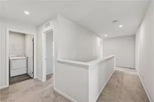 2457 Bishop Oval, Barberton, OH 44203 - Photo 12