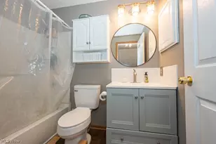 131 Roslyn Ave NW, Canton, OH 44708 - Photo 8