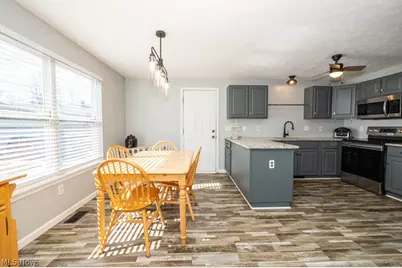 131 Roslyn Avenue NW, Canton, OH 44708 - Photo 6