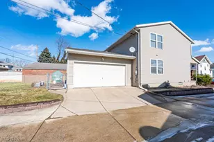 131 Roslyn Ave NW, Canton, OH 44708 - Photo 14