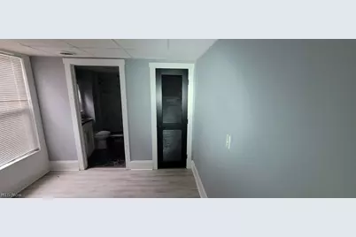 2109 W 42nd Street, Loveland, OH 44113 - Photo 14