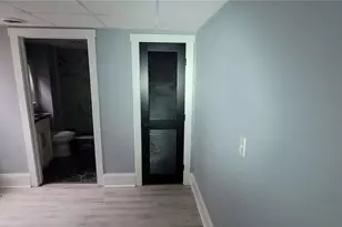 2109 W 42nd St, Loveland, OH 44113 - Photo 14