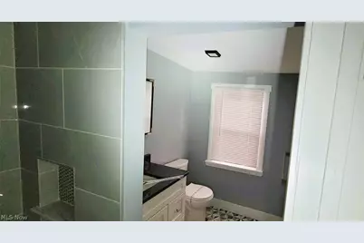 2109 W 42nd Street, Loveland, OH 44113 - Photo 20