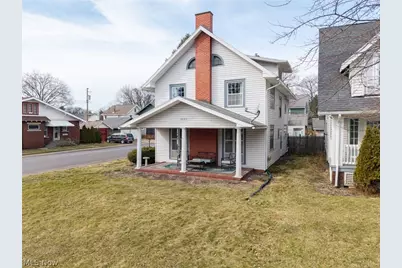 1445 15th Street NW, Canton, OH 44703 - Photo 1