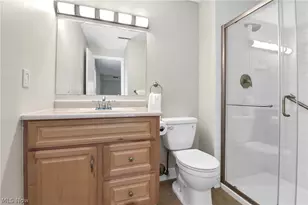 26195 Raintree Blvd, Olmsted Falls, OH 44138 - Photo 24