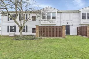 26195 Raintree Blvd, Olmsted Falls, OH 44138 - Photo 6