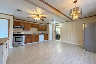 18066 Hillcrest Dr, Lake Milton, OH 44429 - Photo 16