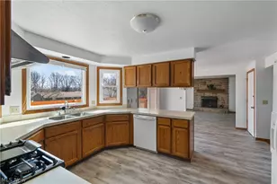 6496 Sandava Ave NW, Canton, OH 44718 - Photo 12