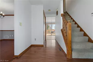 6496 Sandava Ave NW, Canton, OH 44718 - Photo 4