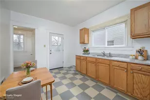 914 Delia Ave, Akron, OH 44320 - Photo 12