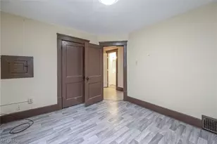 914 Delia Ave, Akron, OH 44320 - Photo 20