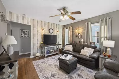 348 East Street, Fairport Harbor, OH 44077 - Photo 4