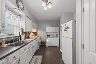 348 East St, Fairport Harbor, OH 44077 - Photo 10