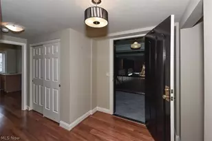 19000 Lake Rd, Rocky River, OH 44116 - Photo 8