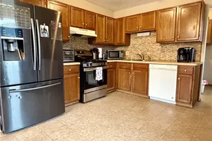 1268 Oxford Dr, Madison, OH 44057 - Photo 6