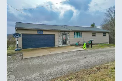 1446 Riverview Drive, Zanesville, OH 43701 - Photo 1