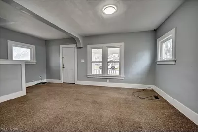 994 Perry Avenue, Barberton, OH 44203 - Photo 10