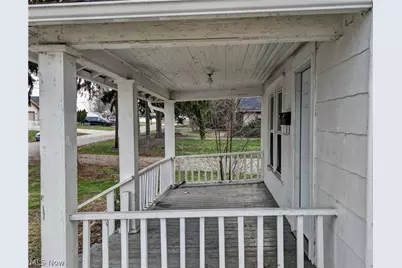 994 Perry Avenue, Barberton, OH 44203 - Photo 4