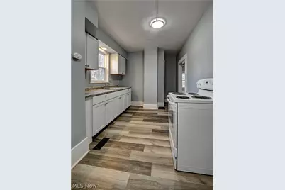 994 Perry Avenue, Barberton, OH 44203 - Photo 14