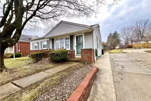 325 McKinley Ave NW, Canton, OH 44615 - Photo 2