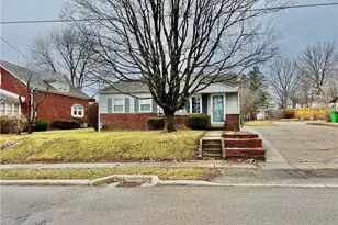 325 McKinley Ave NW, Canton, OH 44615 - Photo 1