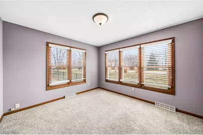 32068 Dorchester Drive, Avon Lake, OH 44012 - Photo 6