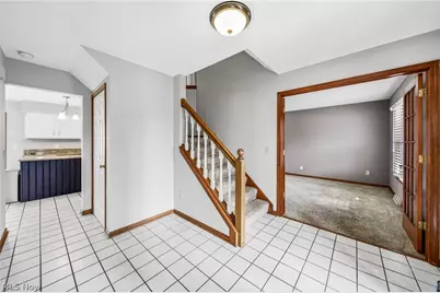 32068 Dorchester Drive, Avon Lake, OH 44012 - Photo 2