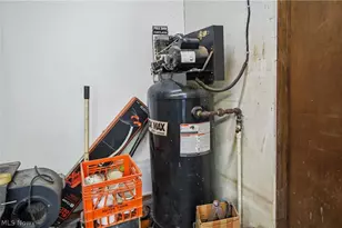 3990 Crum Rd, Youngstown, OH 44515 - Photo 38