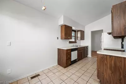 26619 Redwood Drive, Olmsted Falls, OH 44138 - Photo 14