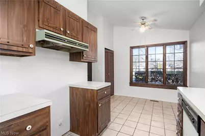 26619 Redwood Drive, Olmsted Falls, OH 44138 - Photo 10