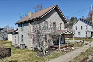 142 E Clay St, Fredericksburg, OH 44627 - Photo 2