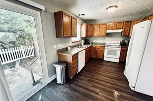 3200 Foxford Ct, Lakemore, OH 44312 - Photo 4