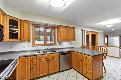 11121 Lafayette Drive NW, Canal Fulton, OH 44614 - Photo 8